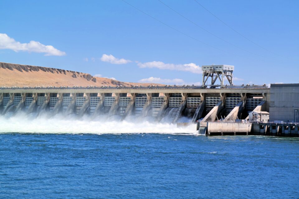 CEMIG e Eletrobrás questionam processo sobre hidrelétrica