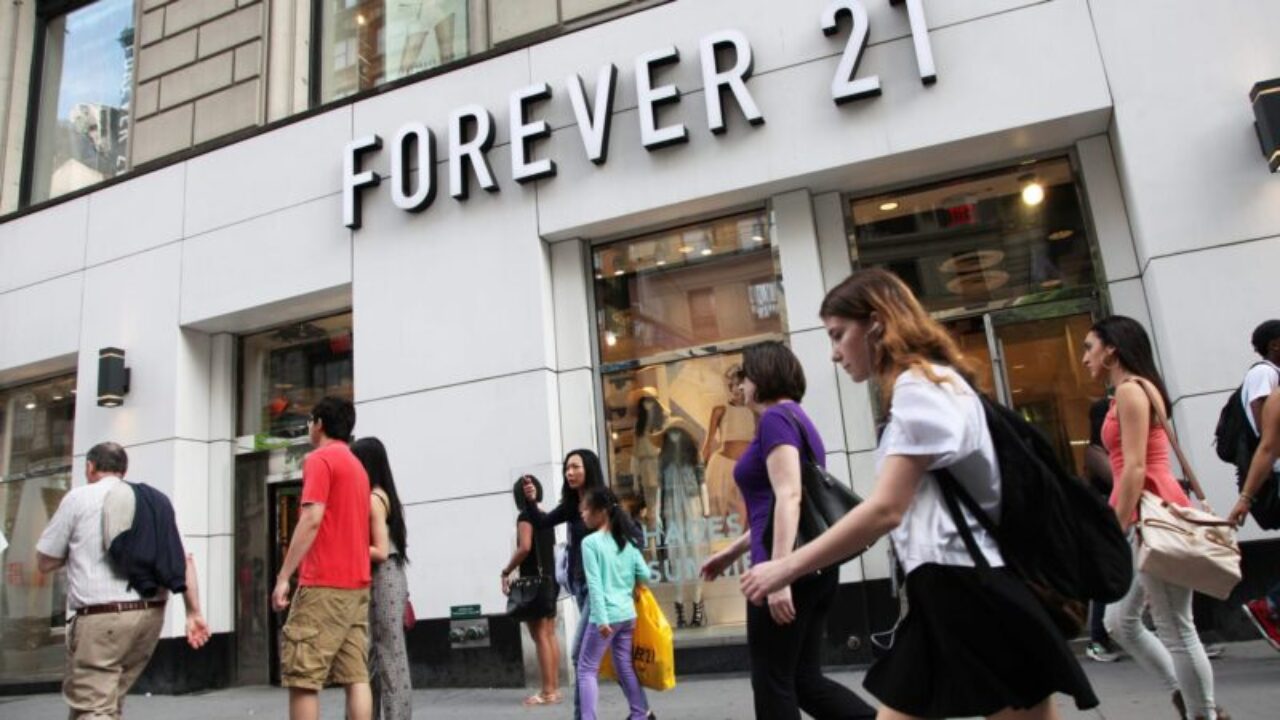 A Forever 21 decidiu encerrar as atividades de suas lojas no