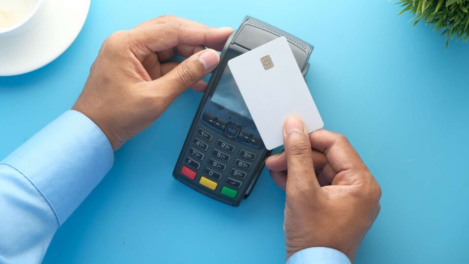 Como usar o cartão de crédito de forma inteligente em 6 dicas