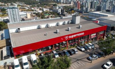 Praça da Liberdade ganha supermercado para atender a região