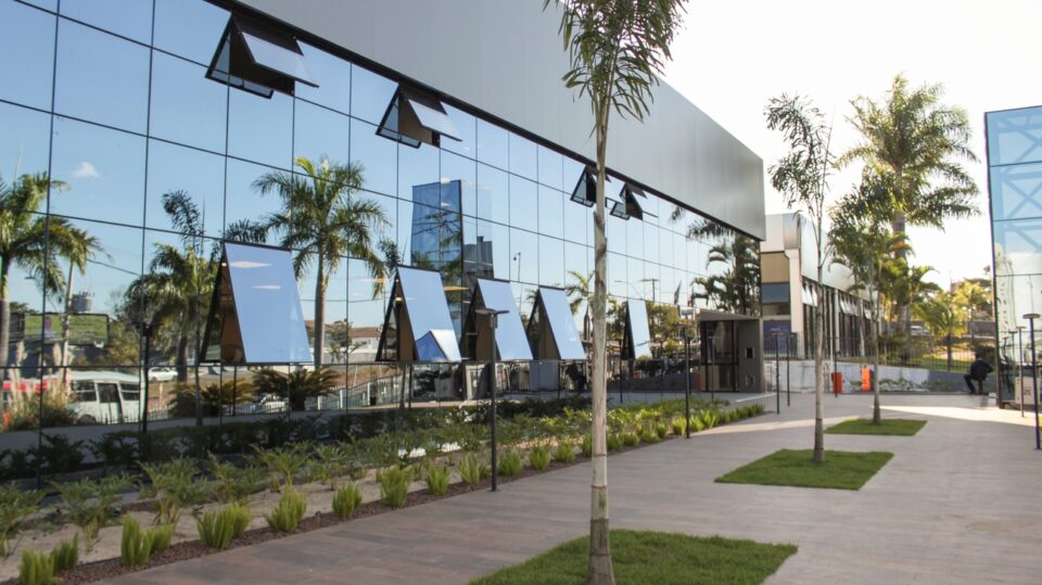 Faculdades particulares em BH estão mais baratas em 2025. Veja a média