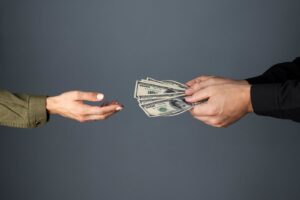 Empresa abre 100 vagas em Minas: saiba como se candidatar
